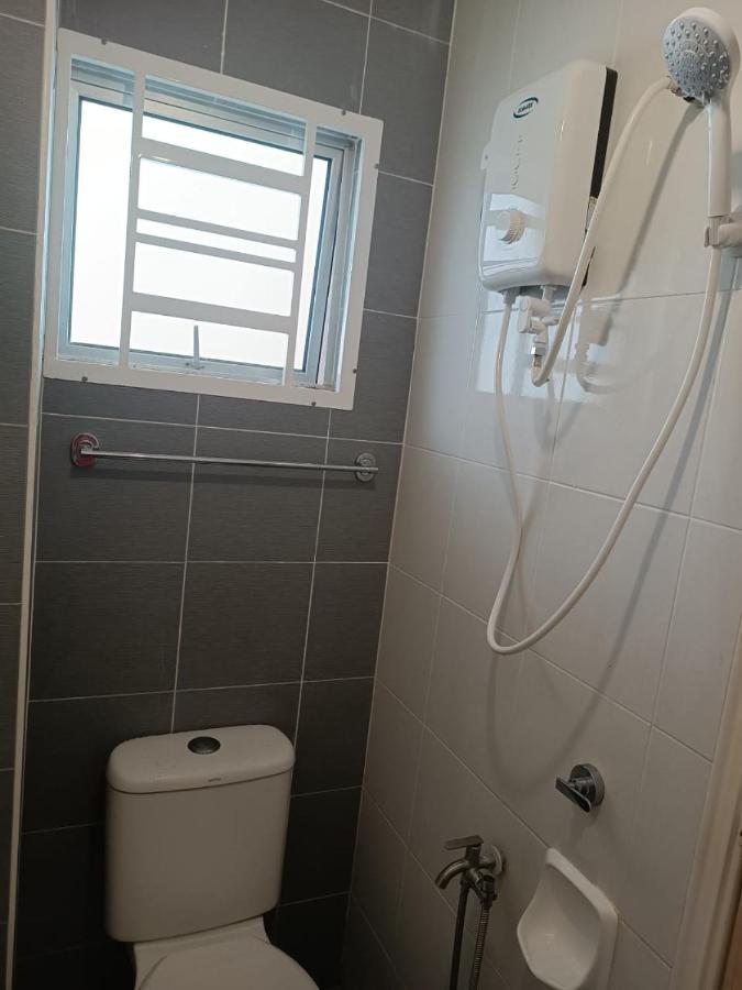 In Homestay Corner Batu Pahat Eksteriør bilde